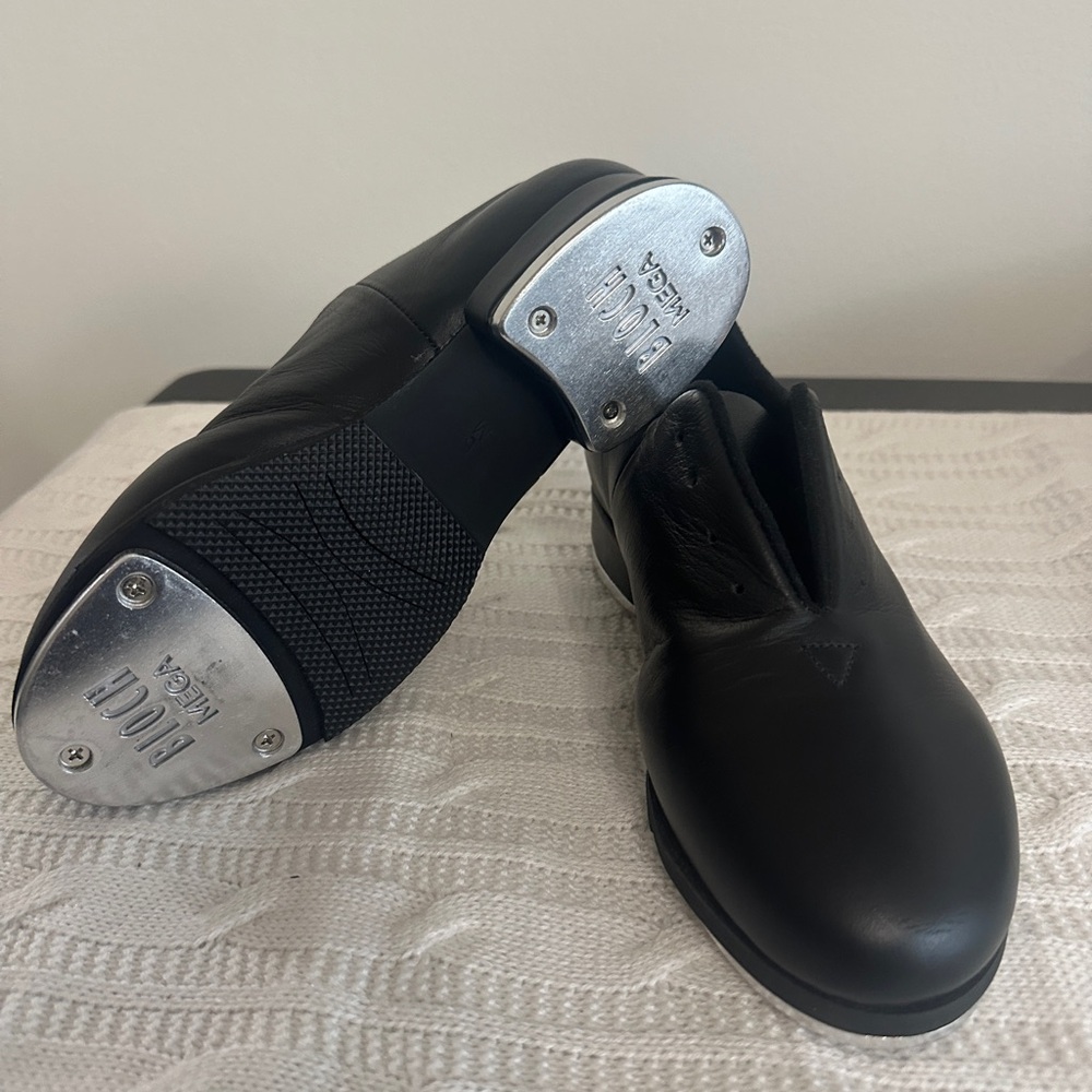 Bloch Black Tap Shoes - Women’s size 6